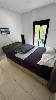 Quarto Queen size privativo em casa de condomínio - Cotia - 2