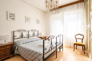 GuestHost - Casa Bina - 0