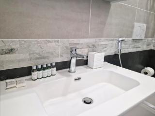 Uddin's Den - Civitanova Marche - 1