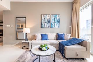 Elegant 1BDR for Business Travelers and Families in the Heart of Reem Island - Abu Dhabi - 0