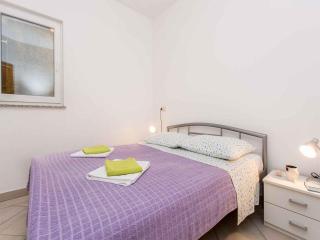 Apartment in Vrbnik - Insel Krk 13615 - 1