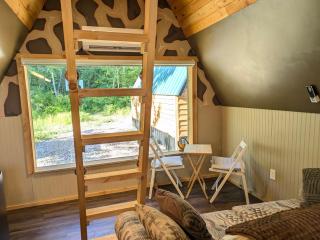 Mushroom theme cabin on 33 Acre Farm - 9