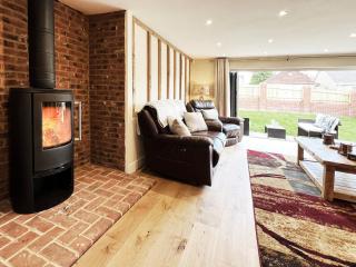Blackberry Barn by The Suffolk Cottage Collection - Long Melford - 8