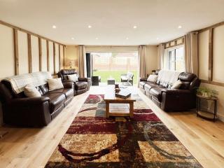 Blackberry Barn by The Suffolk Cottage Collection - Long Melford - 1