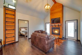 Tranquility Lake Getaway with Hot Tub on 27 Acres! - Columbia - 8
