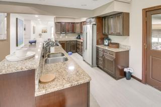 Spacious Home with Game Room, 2 Mi to Concord Mills! - Concord - 4