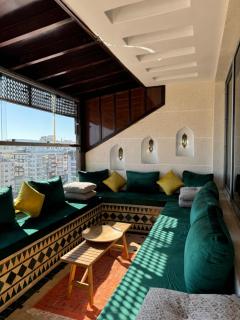 Spacious 2-Bedroom Apartment with Large Terrace - Tangeri - 0