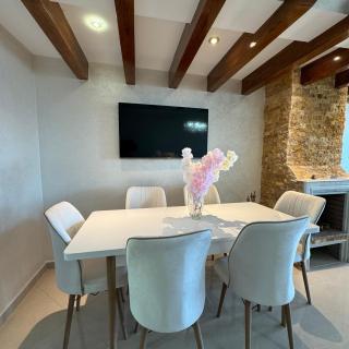 Spacious 2-Bedroom Apartment with Large Terrace - Tangeri - 9