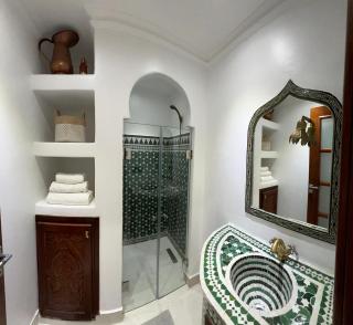 Apparemment traditionnel et moderne - Tangier - 0