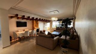 Apparemment traditionnel et moderne - Tangier - 1