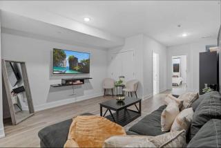 Cozy Apt With Mini Golf, Basement Sleeps 8 - 5