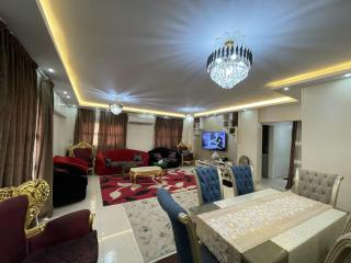 Deluxe Apartment for Families on 9th street - 8