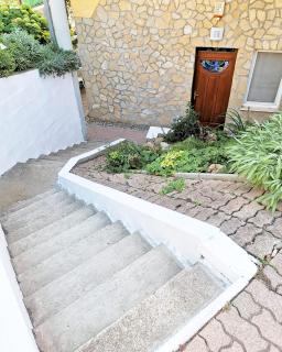 Hillside Apartment with AC & heating in Grande Maison - 3