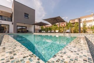 Seaview Villa A`More with heated pool - 2