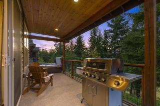 Scenic Mtn Escape - Walk to Golf Spa Outdoor Fun - 3