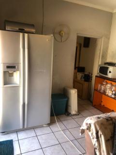 Cottage in Southern Suburbs Rosentienville - Johannesburg - 6