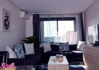Chic Marrakech Stay Bright & Airy with Scenic Gueliz View - 7