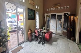 OYO 94671 Classic Guesthouse - Balikpapan - 3