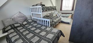 Tickton Retreat with Bar - 4