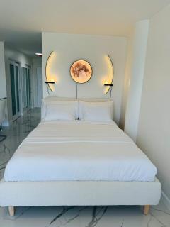 Beautiful Studio w Amazing View of Miami Skyline - 0