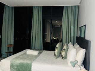 Umhlanga Ridge Sea View Studio Apartment - 1