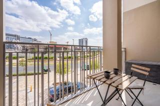 Luxury Studio Apartment - 4