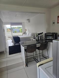 Artisan Guest House - Burgersdorp - 9