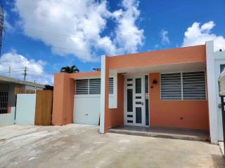 Casa Tortuga Solar Powered- Amazing location - 3 bedrooms house - Fajardo - 5