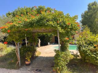 Maison 2 ch en campagne avec possibilité piscine familiale 9h à 14h - Salon-de-Provence - 4