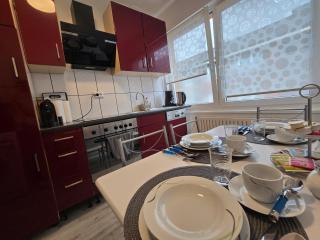 Apartment in Krefeld City with Balcony - Krefeld - 8