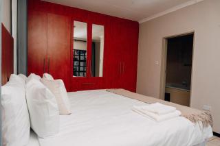 LE The Lustrous Home - Gaborone - 5