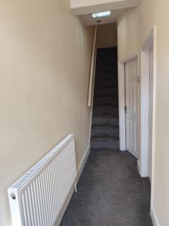 En-Suite Double-Bedroom in the Heart of Salford Manchester CR3 Perfect for Short Stays - 4