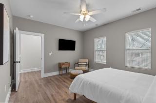 Uptown Elegant Escape | JZ Vacation Rentals - Tower Grove - 6