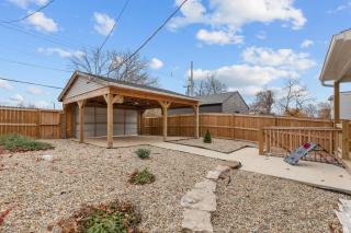 Uptown Elegant Escape | JZ Vacation Rentals - Tower Grove - 4