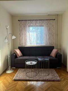 Urban Yard Retreat - Belgrad - 2