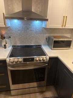 Basement Apartment in Niagara Falls with Self Check-in, Free Wifi and Parking - Niagara Falls - 6