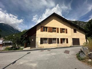 Appartement Proche Village + Vue sur Montagnes - 3