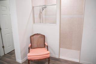 Spacious Master Bedroom - Port Saint Lucie - 6