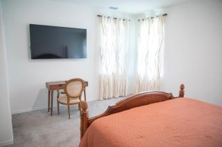 Spacious Master Bedroom - Port Saint Lucie - 1
