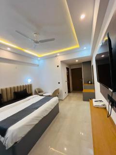 Global Luxe Stays - 4