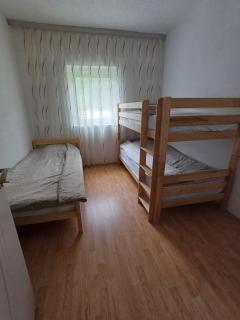Breti's GuestHouse - 8