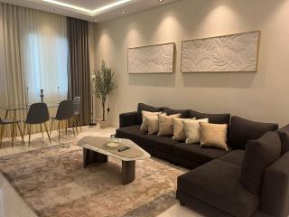 شقة فاخرة مع إطلالة مركزية بالقرب من الحرم والخدمات - 0