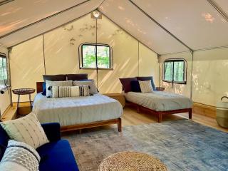 Blue Heron's Nest - Glamping Tent in the Gorge with AC - Rogers - 9