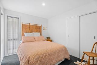 Sun drenched family home - 4