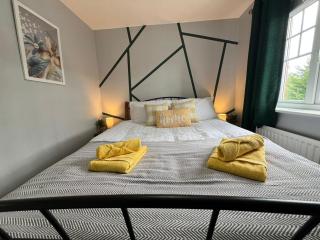 Welcoming House - Walking distance to Town Centre - Sleeps 5 - Free Parking, Self-Check-In, Fast WiFi and Smart TV by Yoko Property - Rugby - 8