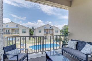 Poolside Paradise Condo - 0