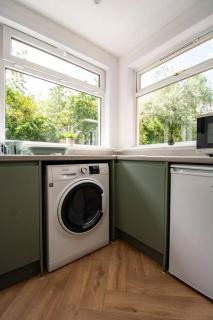 Modern apartment - sleeps 4 - 1