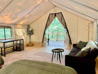 Vireo's Nest- Glamping Tent in the Gorge with AC - Rogers - 6