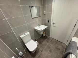 Lower Townhouse, Exeter - Alphington - 3