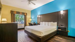 Wildwood Inn - 9